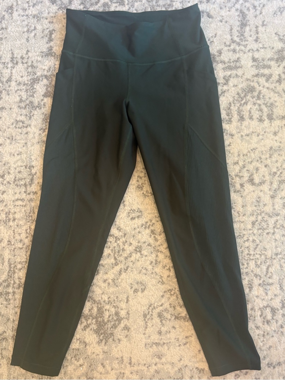 Old Navy PowerSoft High-Rise Leggings with Side Pockets – Size Large
